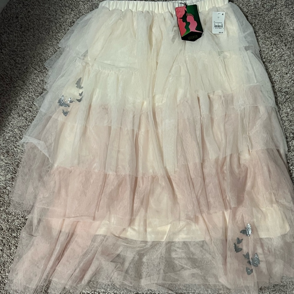 Elegant Cream and Pink Layered Skirt